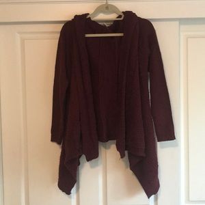 Maroon sweater